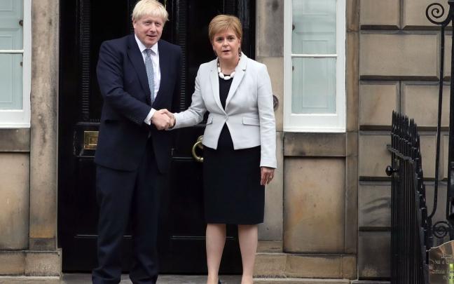 Boris Johnson y Nicola Sturgeon en una imagen de archivo.
