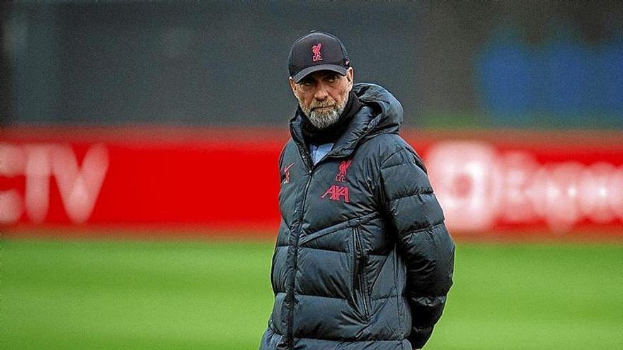 Jürgen Klopp, entrenador del Liverpool, en el entrenamiento de ayer en las instalaciones del club.