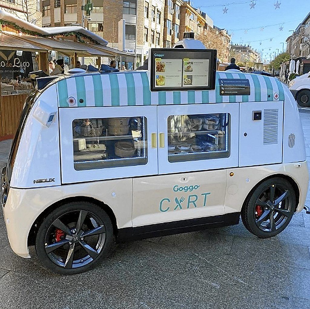 Un Goggo-Cart, comida ambulante al servicio de una clientela móvil.