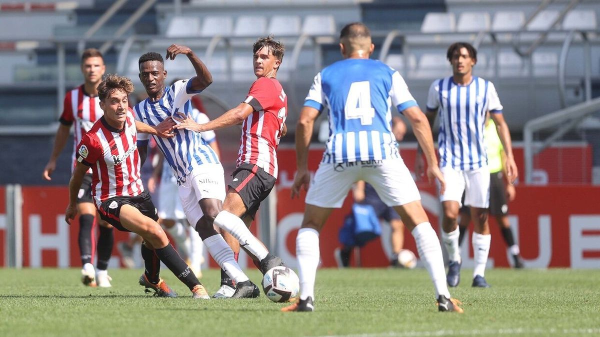 Empate del Alavés para cerrar la pretemporada en Lezama