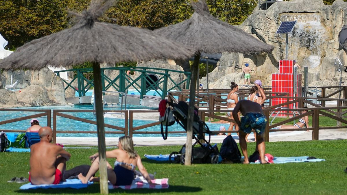 Las piscinas de 'Mendi' se convierten en una buena alternativa para combatir las altas temperaturas