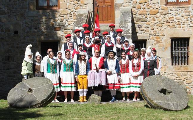 Amilotx Dantza Taldea fue creado en 2003.