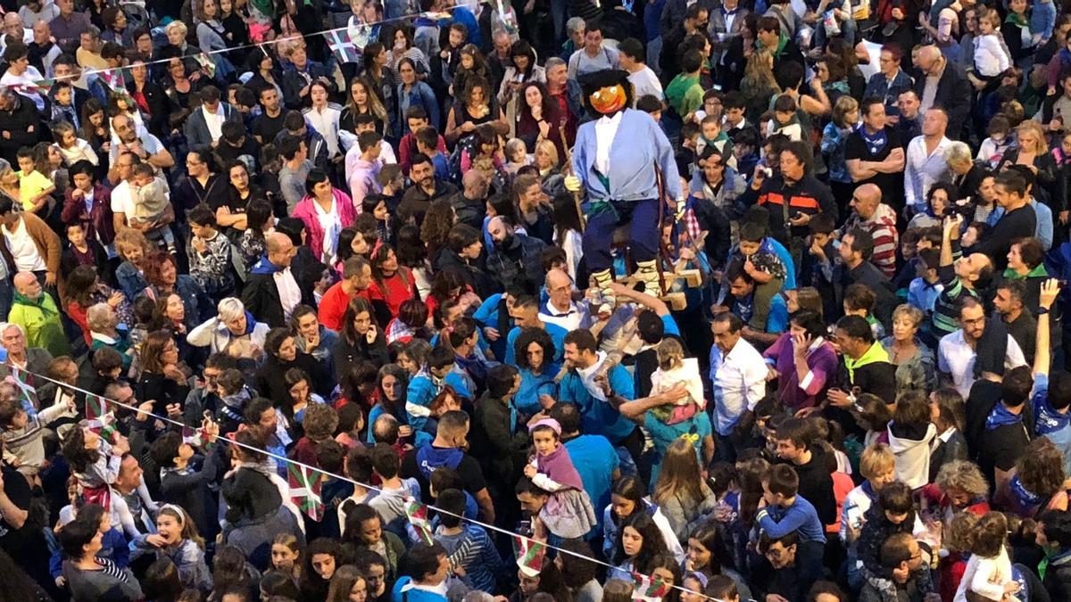 Multitudinario txupinazo de Durango en una pasada edición de fiestas