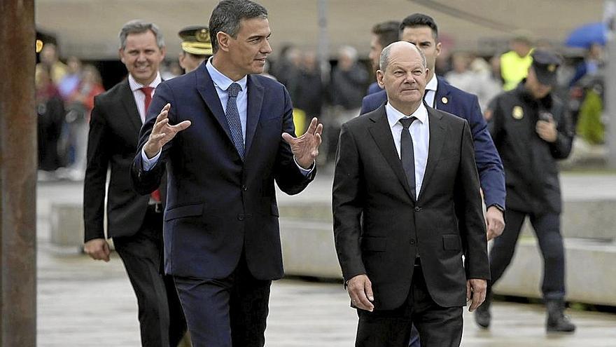 España y Alemania -en la imagen, Sánchez y Scholz- defienden cambiar el mercado del gas. | FOTO: E.P.