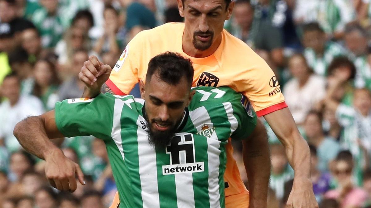 Savic frena a Borja Iglesias.