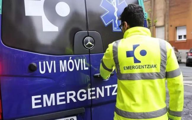 Una ambulancia ajena a la información.