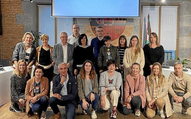 Presentación en la que participaron numerosos comerciantes. | FOTO: M.S.S.