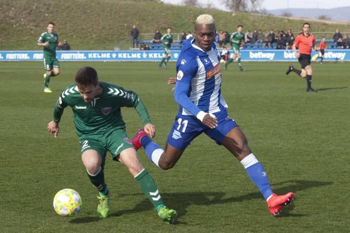 El Puma, en un partido con el filial del Alavés.