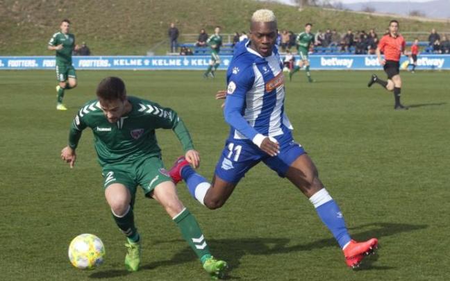 El Puma, en un partido con el filial del Alavés. El Puma, en un partido con el filial del Alavés.