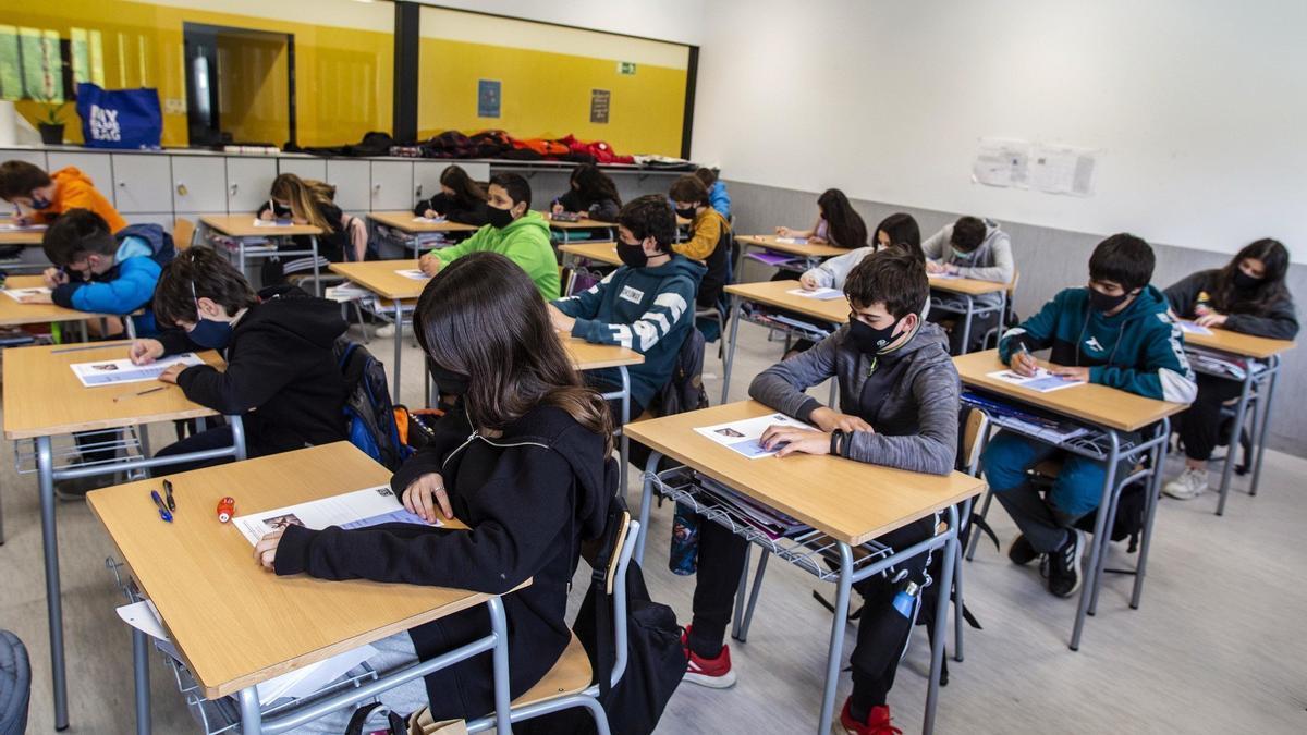 Escolares de Secundaria, en un instituto de la Comarca el pasado curso.