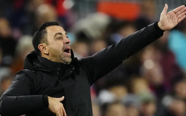 Xavi Hernández, durante el partido de este domingo. Xavi Hernández, durante el partido de este domingo.