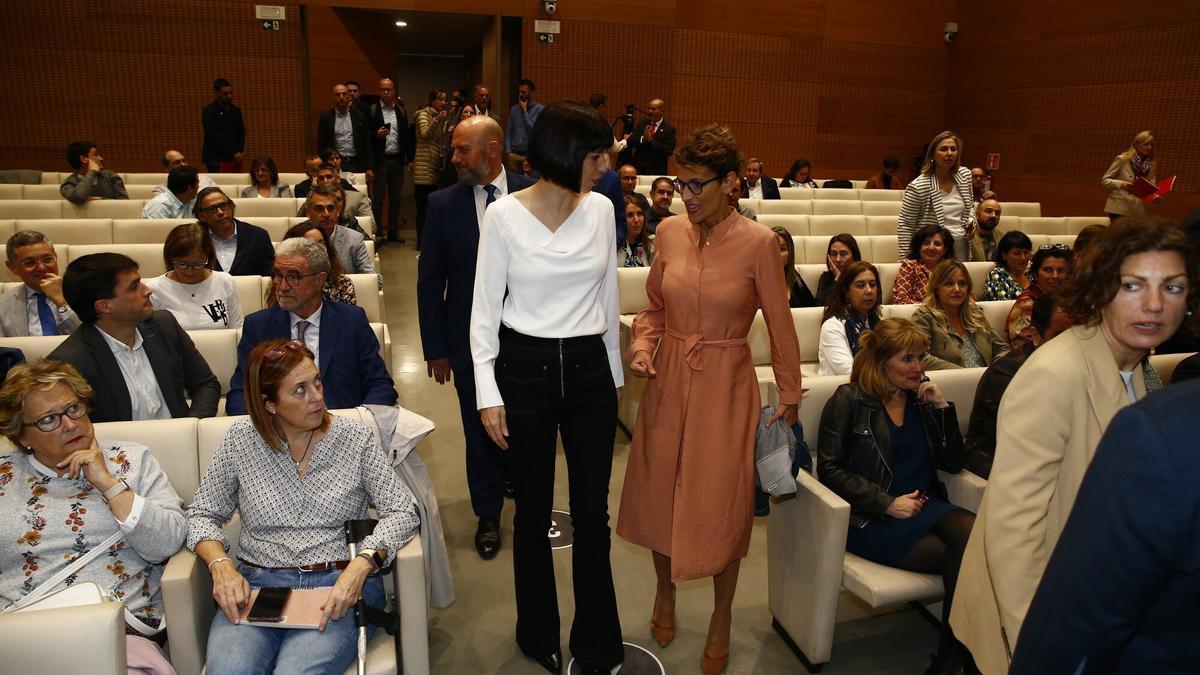 La ministra de Ciencia e Innovación, Diana Morant, con la presidenta María Chivite.