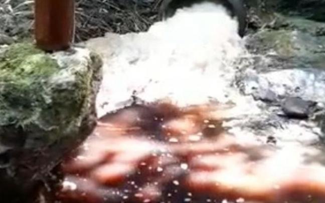 Vertidos contaminantes en Arkaitzerreka