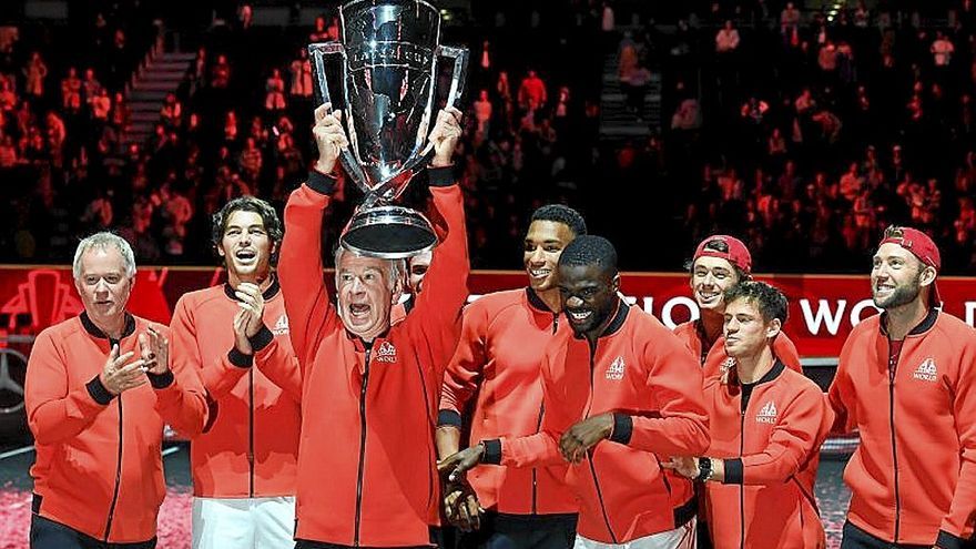 El Resto del Mundo celebrando su primera Copa Laver. | FOTO: ANDY RAIN