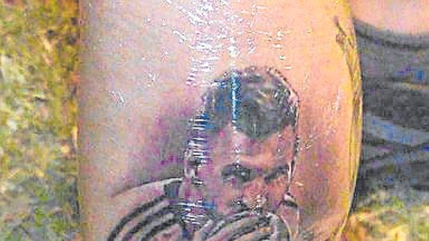 Otro Messi en una pierna.