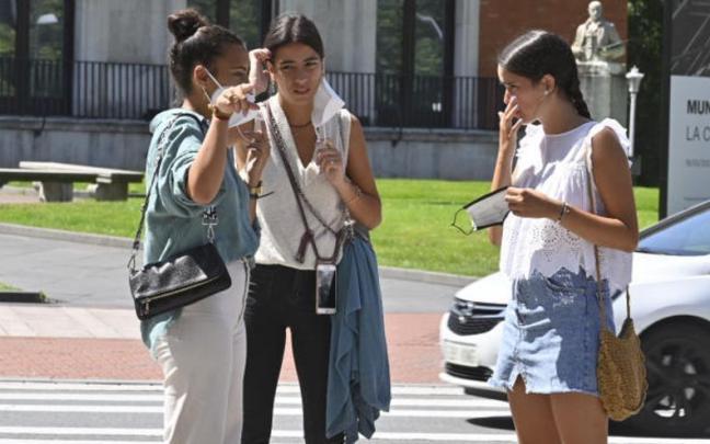 Salud llama a usar la mascarilla en caso de aglomeraci&oacute;n.