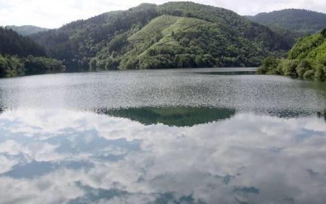 Vista del embalse de Ibai-Eder, en Azpeitia.