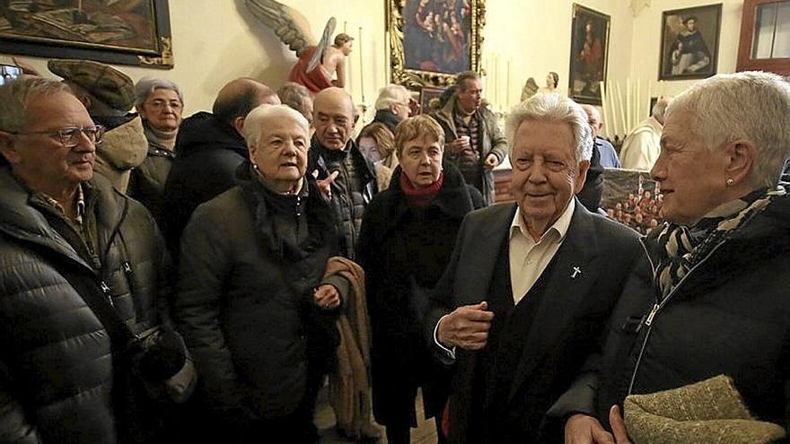El maestro estuvo arropado por familiares y amigos. | FOTO: JAVIER BERGASA