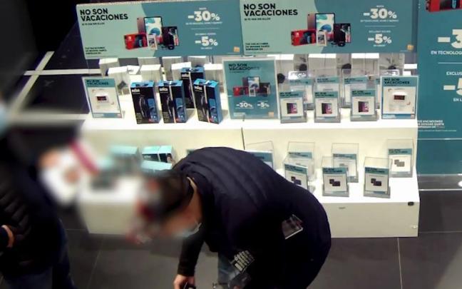 Dos detenidos en La Morea por robar tras inhabilitar sistemas de alarma