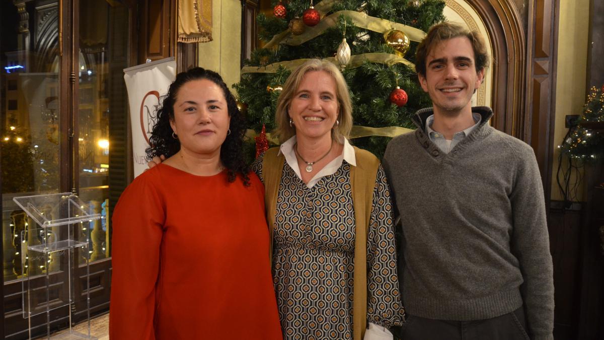 Marta López, Beatriz Paloma y José Lacarra.