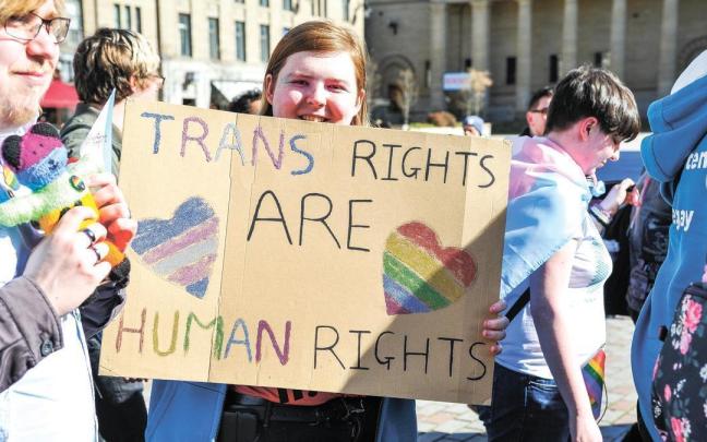 Manifestación en Escocia en defensa de los derechos de las personas trans. Manifestación en Escocia en defensa de los derechos de las personas trans.