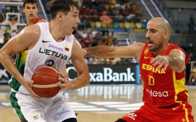 Quino Colom durante un partido de preparación ante Lituania.