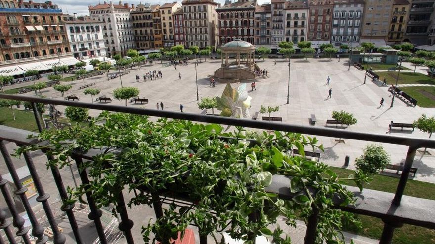 Vista de la Plaza del Castillo, que en Sanfermines albergará 10 barras de bar.