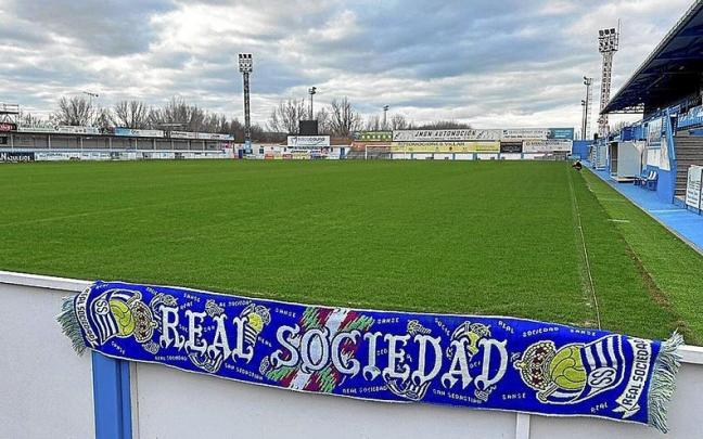 El campo de La Isla ya espera la visita de la Real El campo de La Isla ya espera la visita de la Real