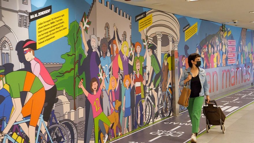 El gran mural pretende refleja cómo vive el ciclismo la afición vasca.