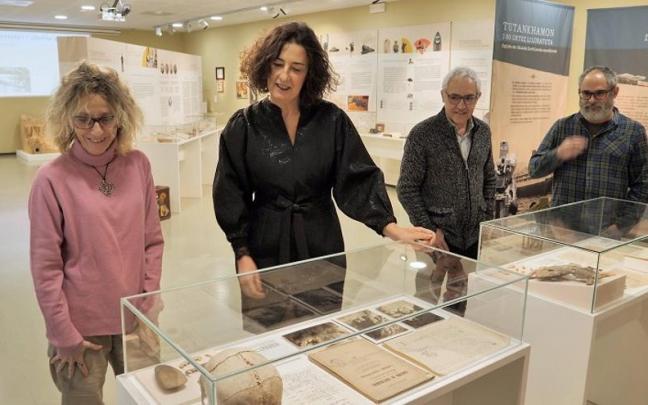 'Egiptorako espedizioen eta Euskal Herriko indusketen artean' erakusketa