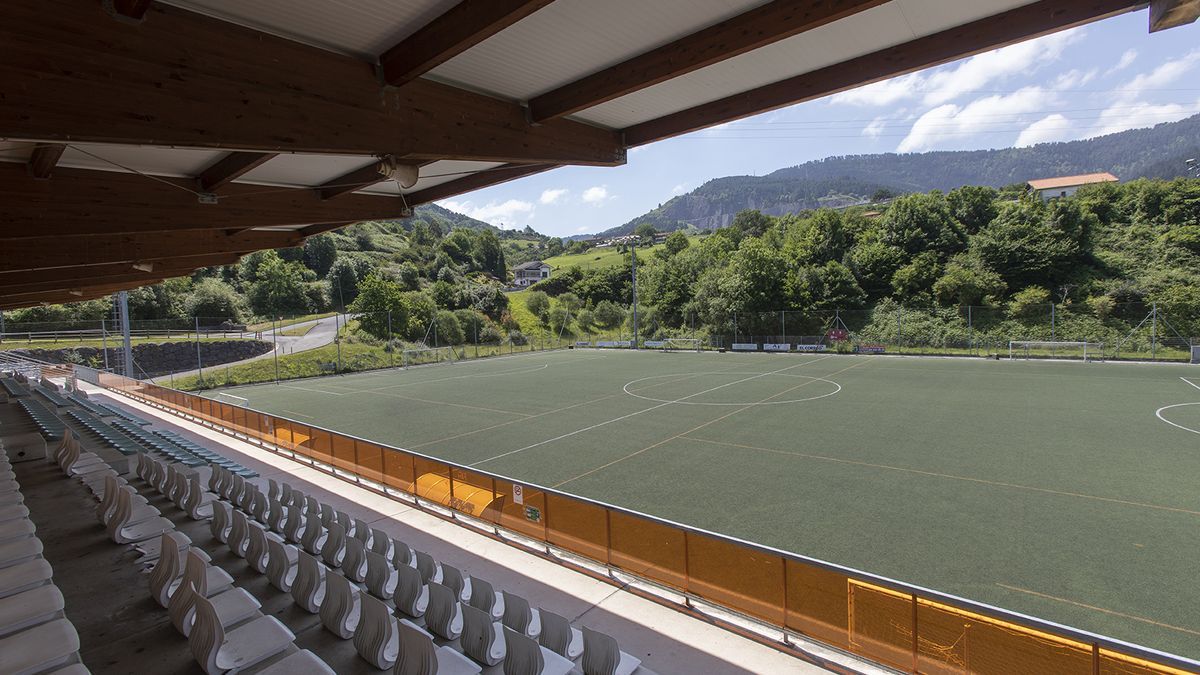 Campo de f&uacute;tbol de La Roseta