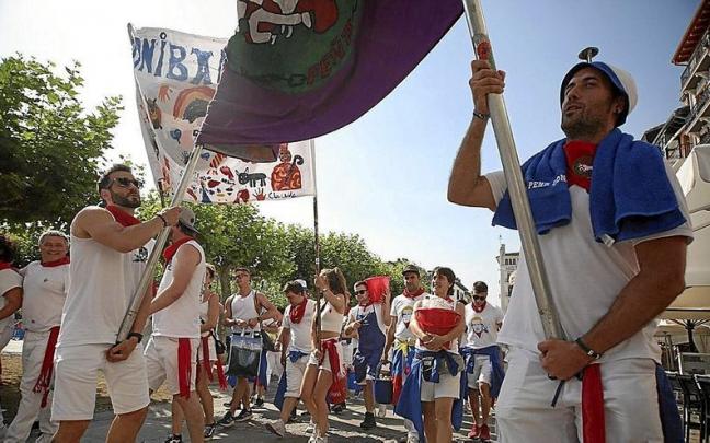 Ambiente de las peñas en la tarde del 14 de julio.