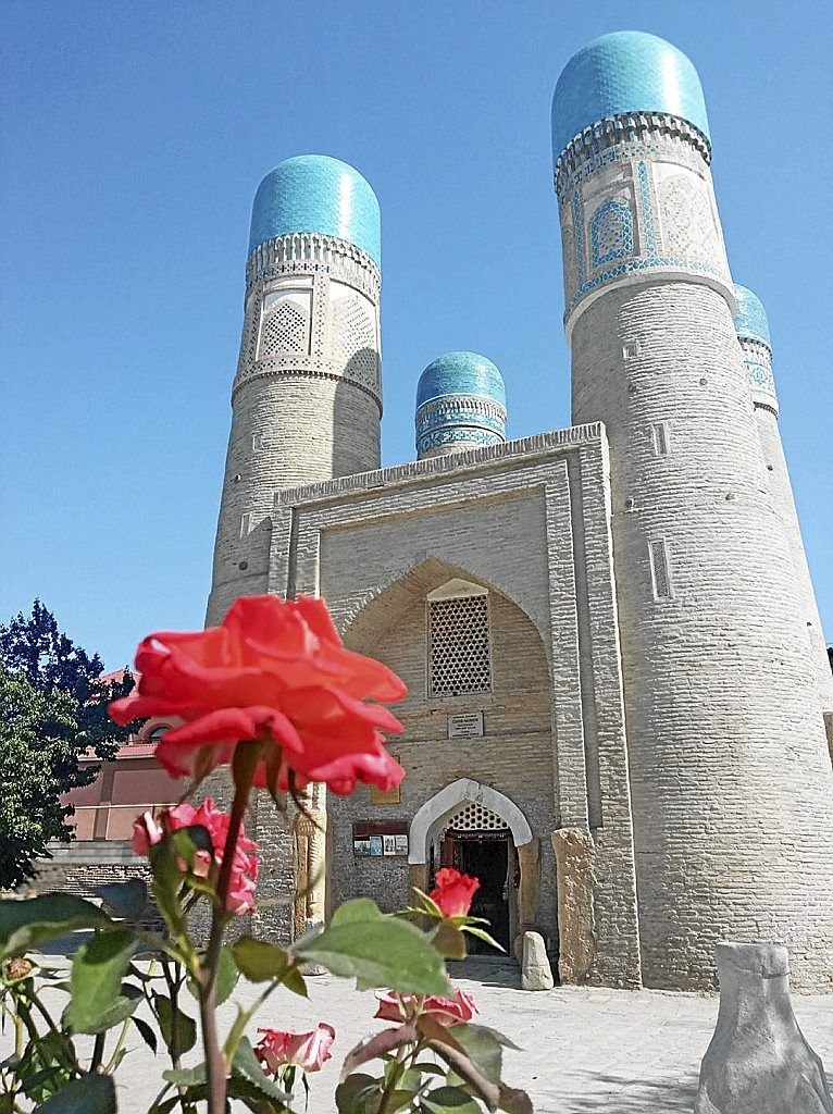 El curioso Chor Minor de Bukhara.