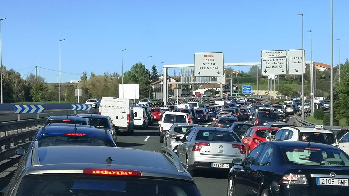 Los accidentes han provocado retenciones.