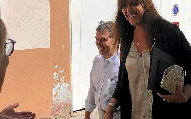 La presidenta del Parlament suspendida, Laura Borràs, ayer a su llegada a Prada de Conflent. | FOTO: E. P. La presidenta del Parlament suspendida, Laura Borràs, ayer a su llegada a Prada de Conflent. | FOTO: E. P.