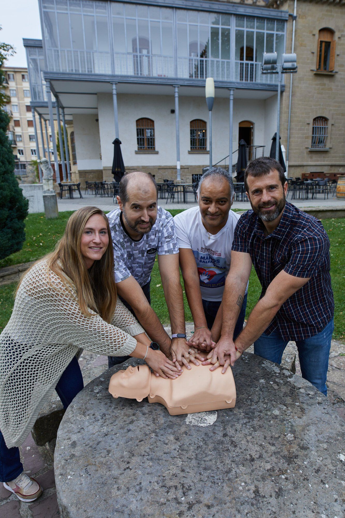 De izquierda a derecha: Edurne Larrasoaña, Aritz Azparren, Clint Jean Louis Fernández y Xabi Luna.