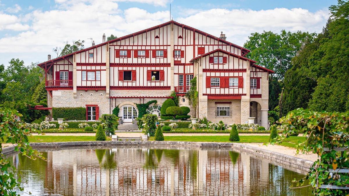 El bello palacio de estilo neovasco