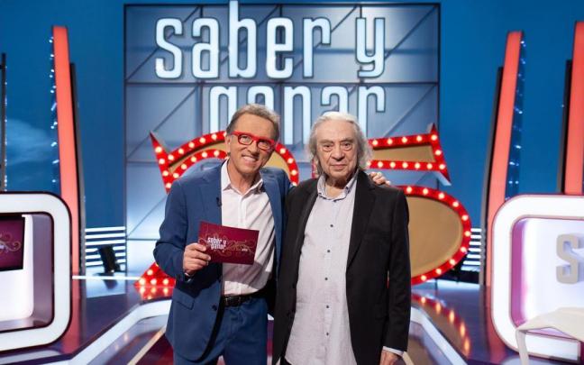El presentador de 'Saber y Ganar', Jordi Hurtado (i) y el creador del programa, Sergi Schaaff (d). El presentador de 'Saber y Ganar', Jordi Hurtado (i) y el creador del programa, Sergi Schaaff (d).
