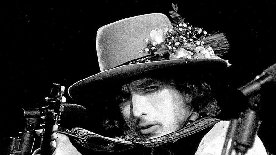 El nuevo dusci resulta la fotografía de una época gloriosa de Bob Dylan. | FOTO:EFE