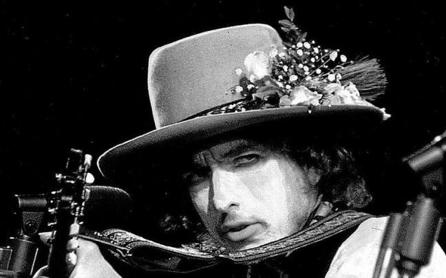 El nuevo dusci resulta la fotografía de una época gloriosa de Bob Dylan. | FOTO:EFE