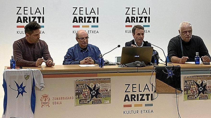 Serrano, Maniega, Ruiz eta Moran, astelehen arratsaldeko aurkezpenean. | ARGAZKIA: UROLA