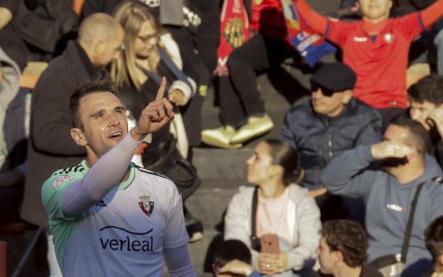 Kike Garc&iacute;a celebra el tanto que adelant&oacute; a Osasuna.