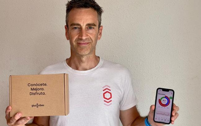 Alberto Conde Mellado muestra la aplicación Glucovibes Alberto Conde Mellado muestra la aplicación Glucovibes