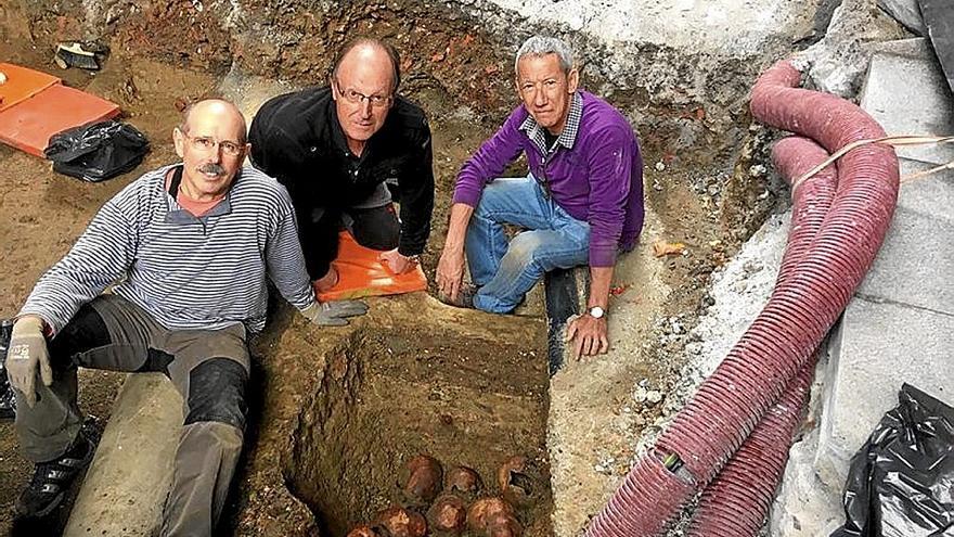 Excavación arqueológica realizada en la parroquia de San Juan. | FOTO: AZE.