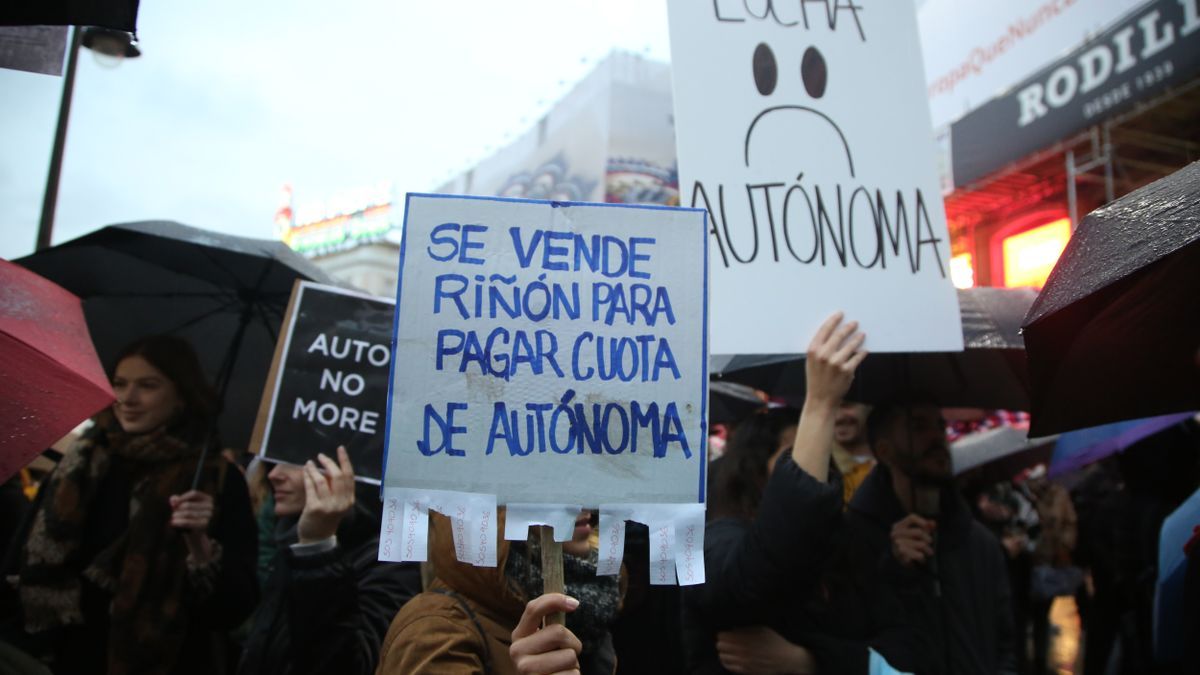 Los autónomos protestan en Madrid para reivindicar unas cuotas “justas”.
