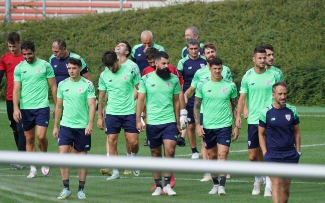 Yeray &Aacute;lvarez, recuperado ya de su proceso gripal, se ejercit&oacute; en Lezama junto a los suplentes del duelo del domingo frente al Elche.