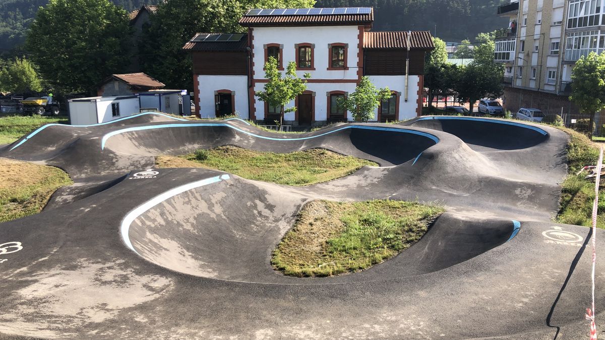 La pista de pump-track de Atxondo fue la primera de la comarca.