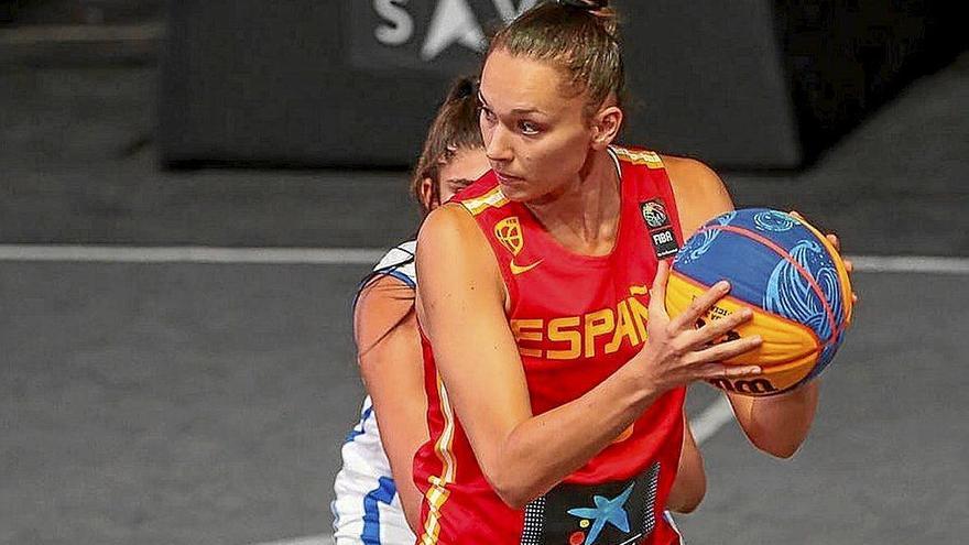 Irati Etxarri brilló en las series mundiales de 3x3