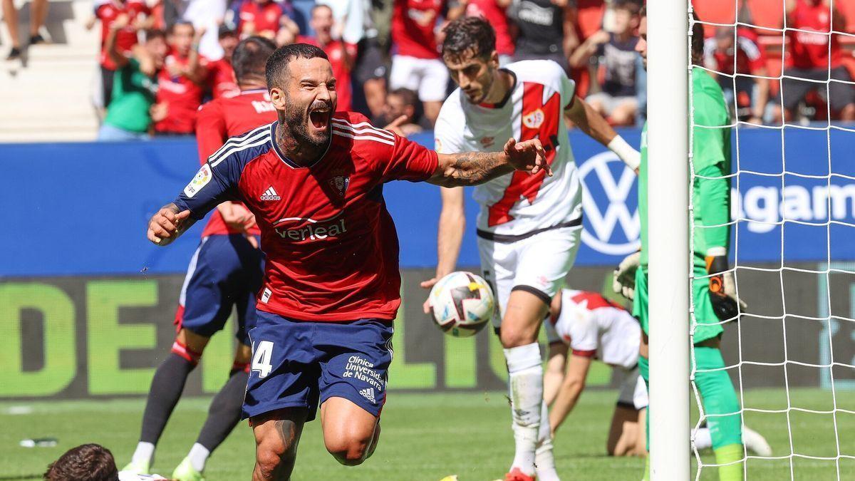 Rubén García celebra el gol de la victoria ante el Rayo Vallecano.