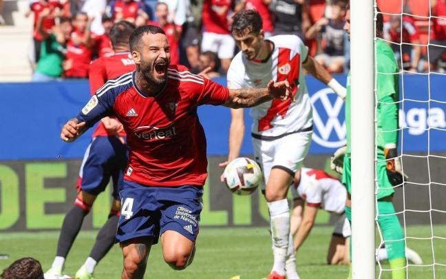 Rubén García celebra el gol de la victoria ante el Rayo Vallecano.